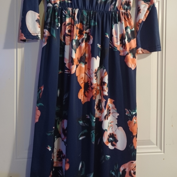 Full Length Floral Maxi Dress With Sleeves - Picture 2 of 4